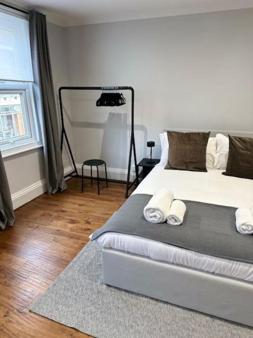 High Wycombe Centre- 2 Bed Flat Leilighet Eksteriør bilde